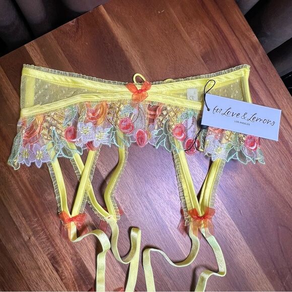 for Love & Lemons garter belt 🔥 yellow with cherry lace 🔥 NWT 🔥 extra small - Picture 3 of 13